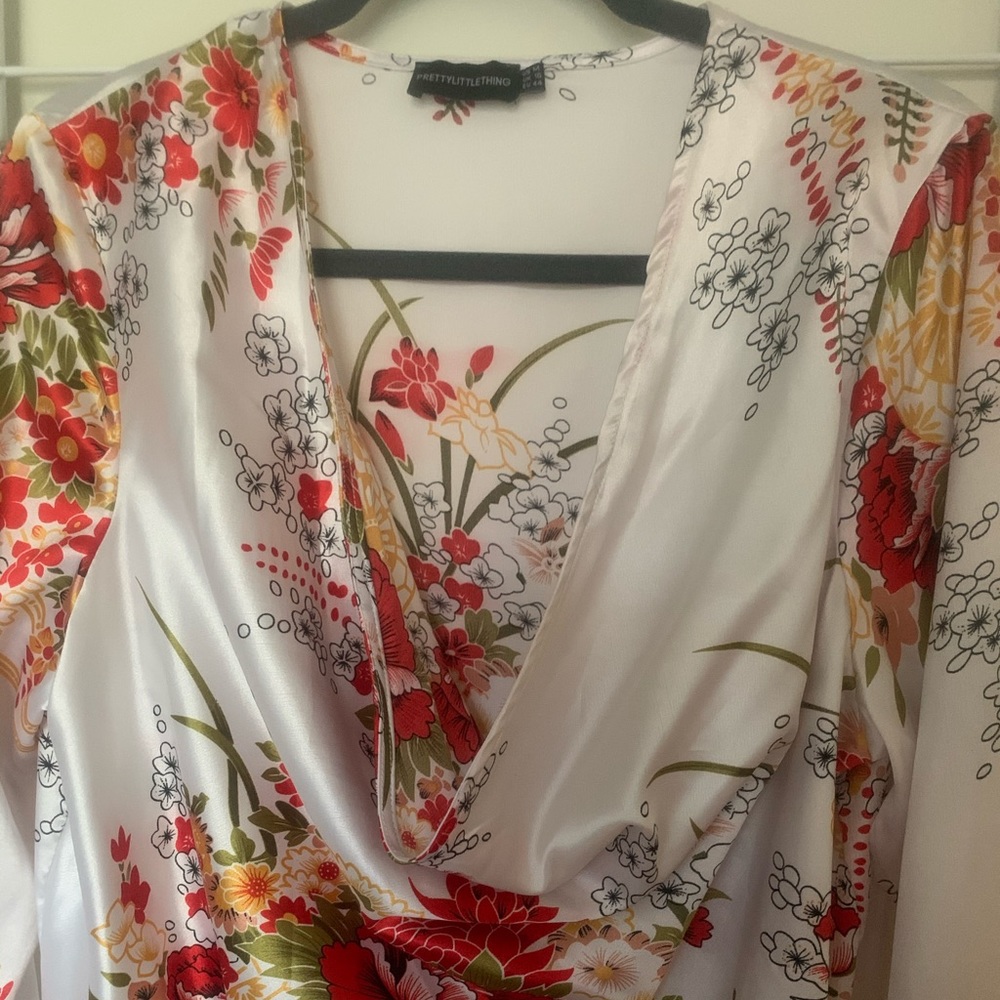 Prettylittlething white floral bodysuit